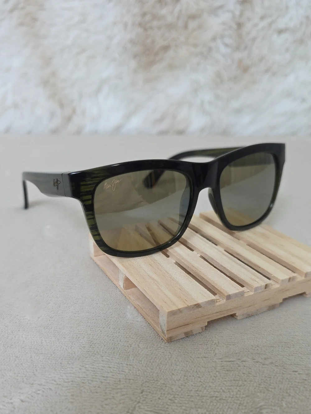 Maui Jim MJ730-15C Polarized Sunglasses Black Green Woodgrain 53-18-145